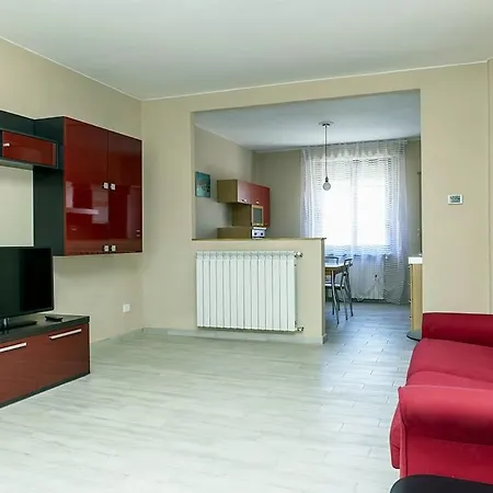 Maison Rouge *
